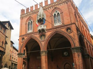https://bolognalifestyle.it/wp-content/webpc-passthru.php?src=https://bolognalifestyle.it/wp-content/uploads/2021/08/Itinerario3-320x240.jpg&nocache=1